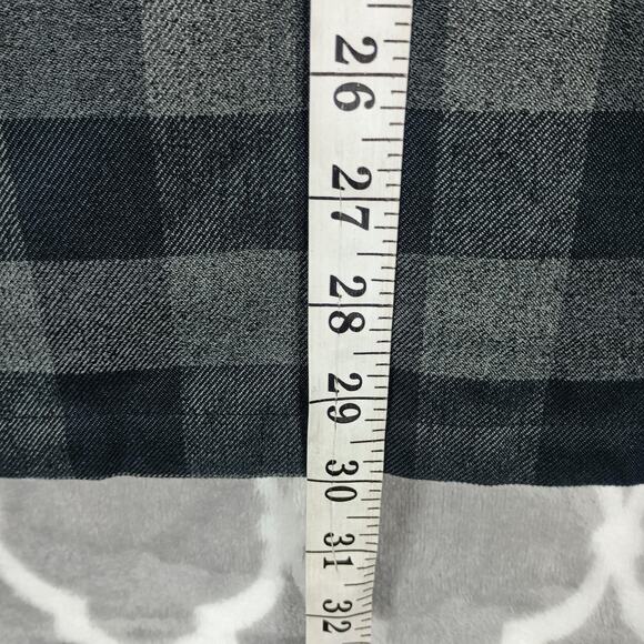 Quiksilver Jacket Mens Medium Black Gray Reversible Quilted Snap Shacket Plaid - Picture 5 of 10